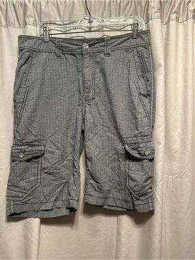 BKE Men's Gray Textured Cargo Shorts